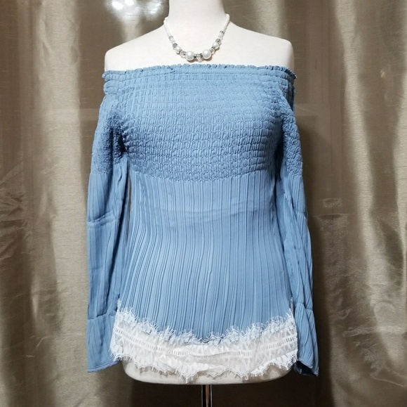 Willow & Clay Shirred Off the Shoulder Top - Picture 2 of 4